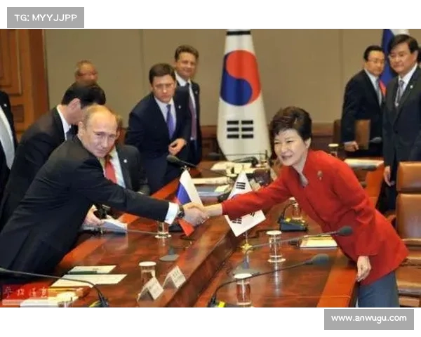 高规格接待普京访朝鲜,金正恩深夜亲迎,献花小姐姐似李雪主引热议 高规格接待普京访朝鲜,金正恩深夜亲迎,献花小姐姐似李雪主引热议